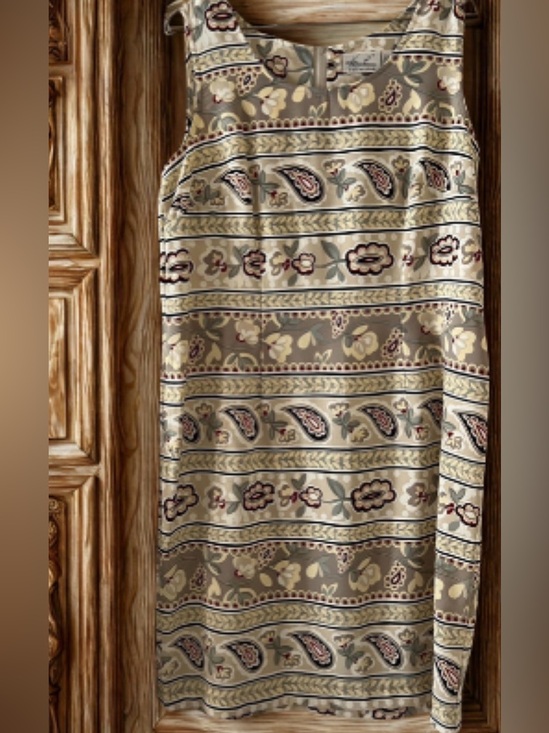 Kathie Lee Collection Dresses & Skirts - Kathie Lee Collection Beige Paisley with Taupe and Cream Accents Dress